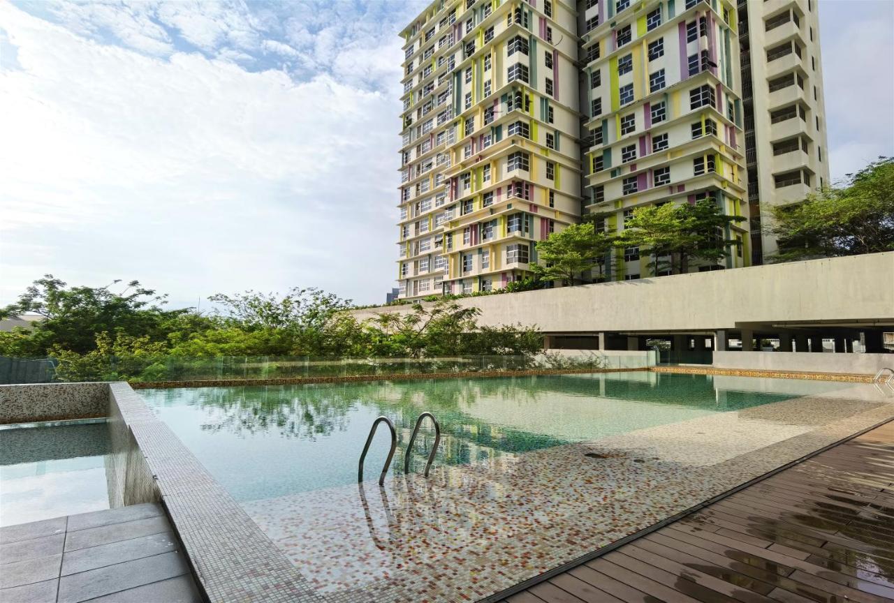 2 Bedroom Apartment - Mycribkl Neocyber Cyberjaya Exterior photo