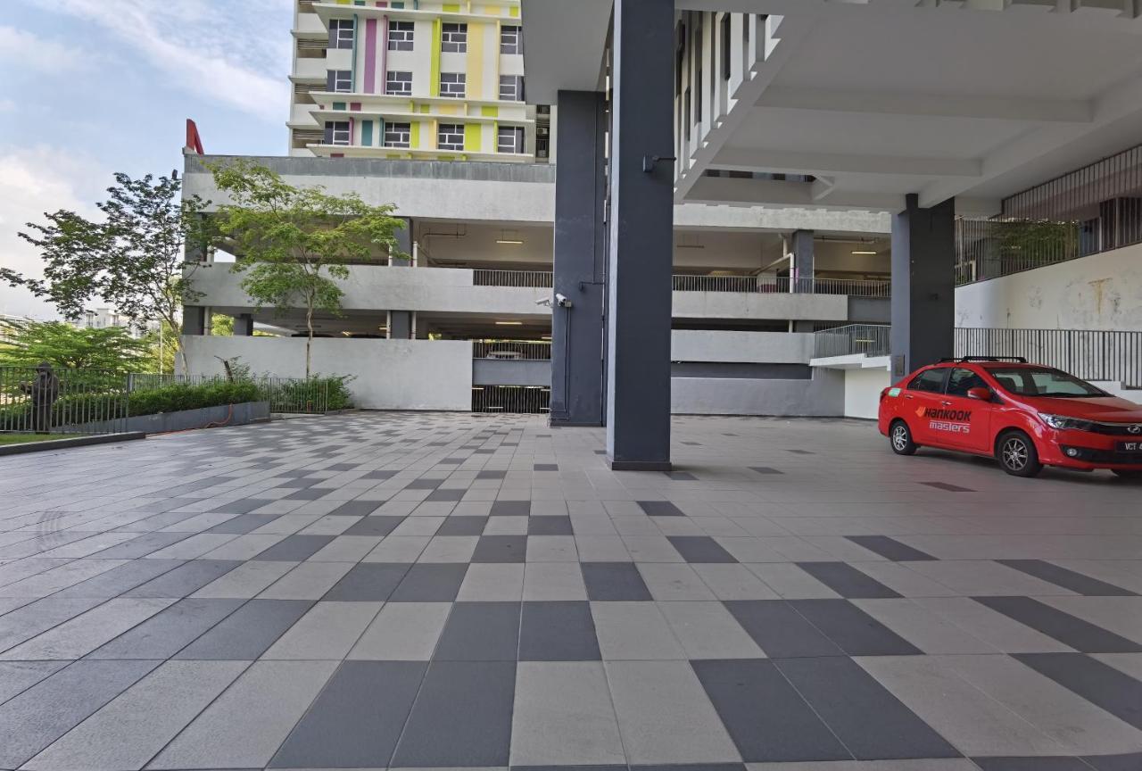 2 Bedroom Apartment - Mycribkl Neocyber Cyberjaya Exterior photo